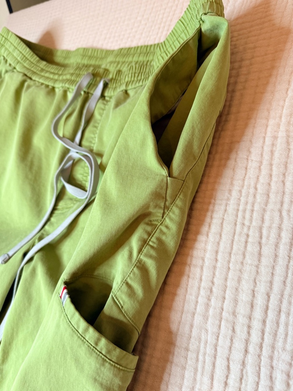 Mediclo Scrub Set XL Green Sustainable V-Neck Top Jogger Pants Stretch Tencel - Picture 12 of 17